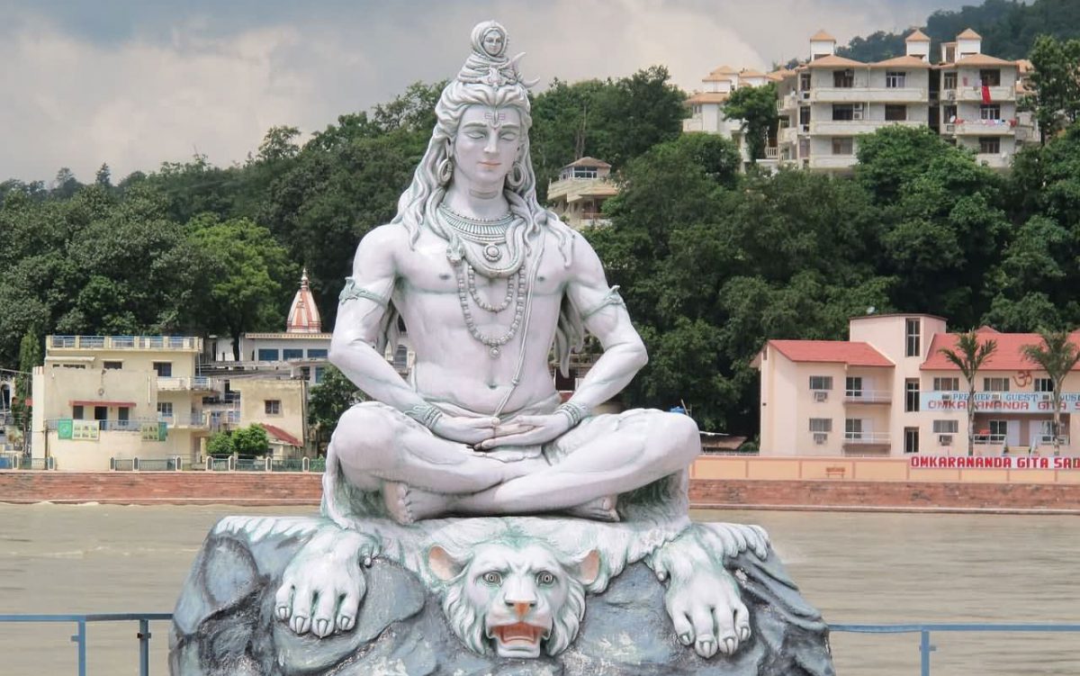 Stattue du dieu Shiva, à Rishikesh
